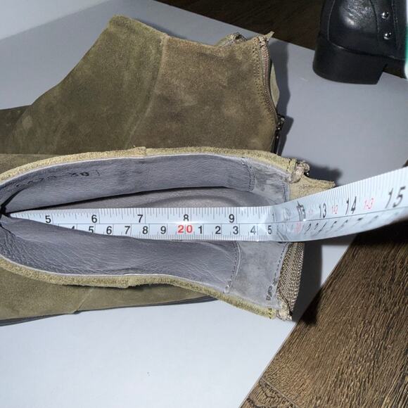 LOFINA Green Suede Lug Sole Zip Ankle Boots 6470 Euro 38 US 7.5 Italian - Picture 15 of 15